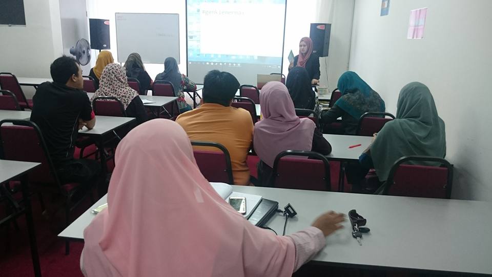 Seminar Pemasaran Facebook Enermax