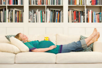 cara mengatasi bengkak kaki